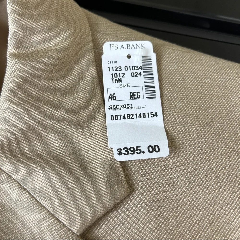 NWT - Jos.A.BANK Men’s suit jacket | 46R   Condition NWT